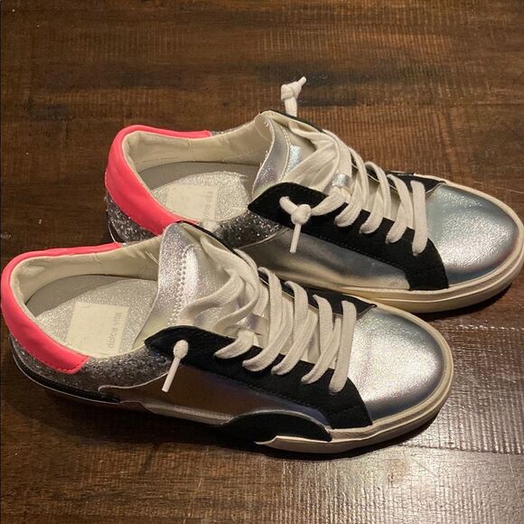 Dolce Vita Zina Womens Silver and Pink size 5 - Picture 1 of 10